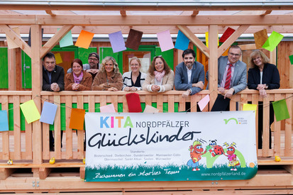 Voneinander lernen: Würzweiler zeigt, wie Verlässlichkeit geht - Bildungsminister Sven Teuber setzt Kita-Verlässlichkeitstour fort Voneinander lernen: Würzweiler zeigt, wie Verlässlichkeit geht - Bildungsminister Sven Teuber setzt Kita-Verlässlichkeitstour fort