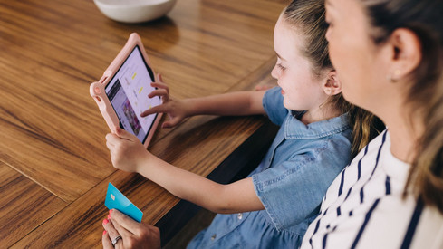 Eltern sind wichtige Partner bei Vermittlung von Medienkompetenz – Bildungsministerin Dr. Ute Eiling-Hütig: „Rheinland-Pfalz macht Kinder und Jugendliche stark für das digitale Leben“ Eltern sind wichtige Partner bei Vermittlung von Medienkompetenz – Bildungsministerin Dr. Ute Eiling-Hütig: „Rheinland-Pfalz macht Kinder und Jugendliche stark für das digitale Leben“