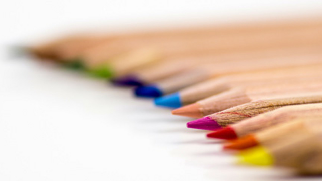 Pixabay_colored-pencils-168391_1920